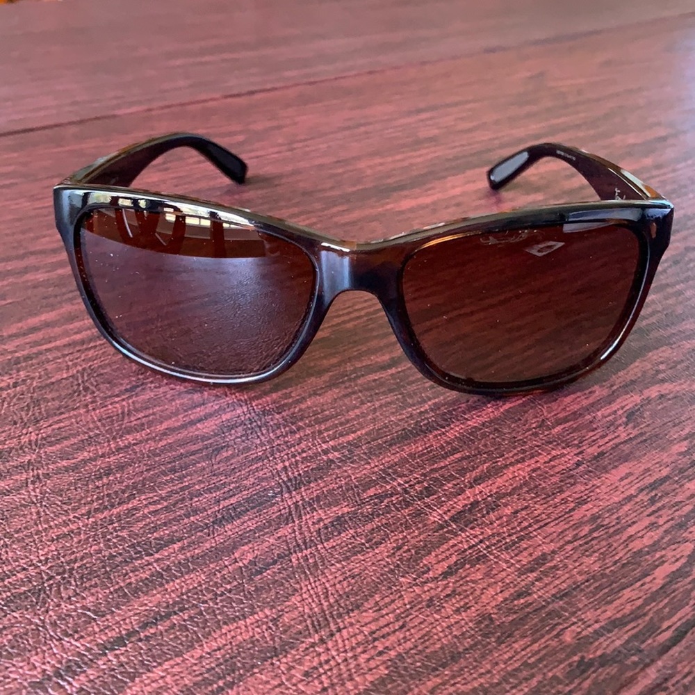 Oakley women’s sunglasses